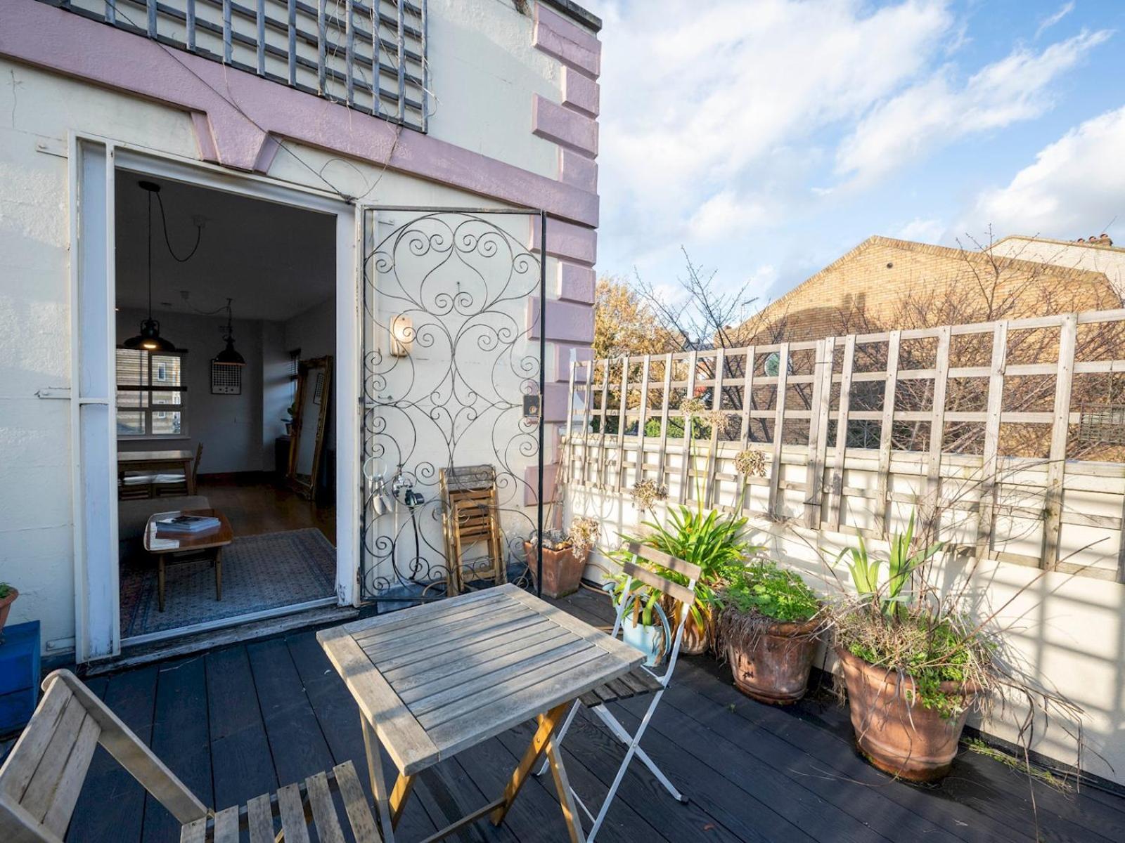 Pass The Keys Unique 1 Bed Over 3 Floors With Private Terrace * London